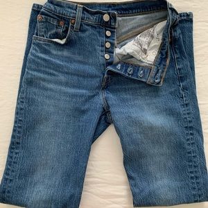 Levi’s 501 Straight Jean